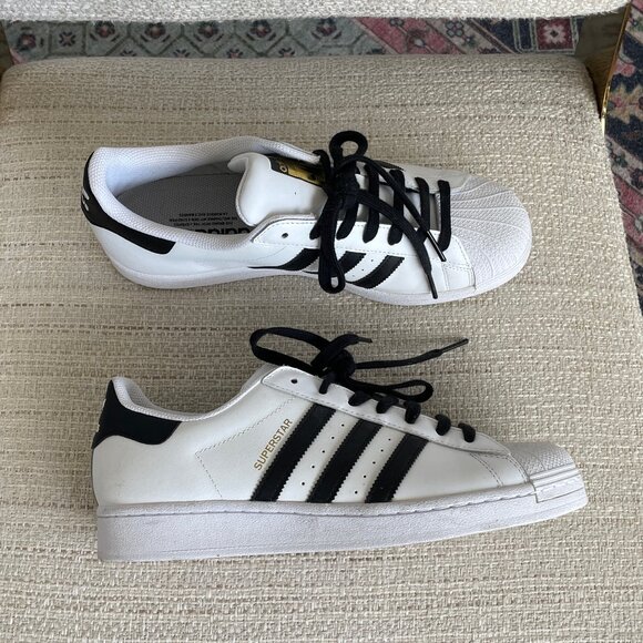 Adidas White Superstars Men’s 10 - Picture 1 of 8
